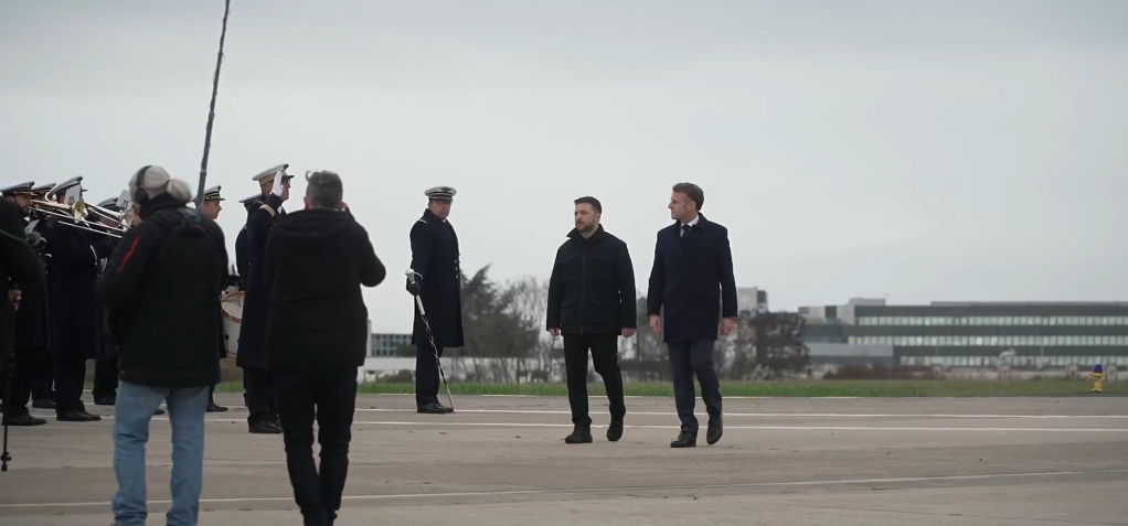 Зеленський прибув до Франції для укладання історичної угоди 